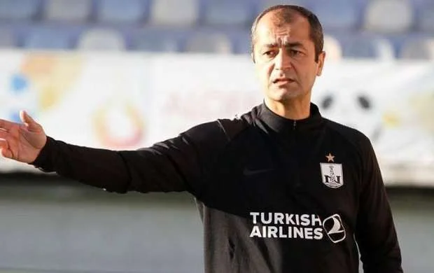 Mahmud Qurbanov: "Nə qədər əcnəbilərə güvənmək olar?" 