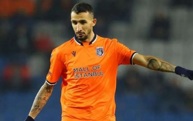 Türk futbolçunun 2,3 milyon pulu oğurlandı 