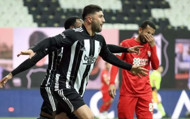 Superliqa: "Beşiktaş" İstanbulda coşdu 
