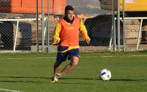 “Neftçi” Rusiyadan sabiq futbolçusunu qaytarmaq istəyir 