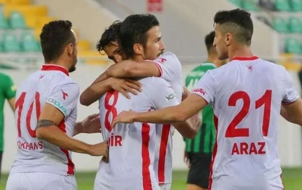 Araz Abdullayevin klubuna transfer qadağası qoyula bilər 