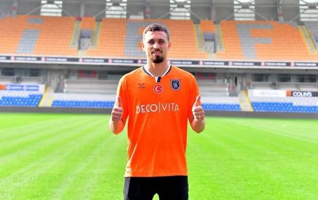 "Milan"ın müdafiəçisi türk klubuna keçdi 