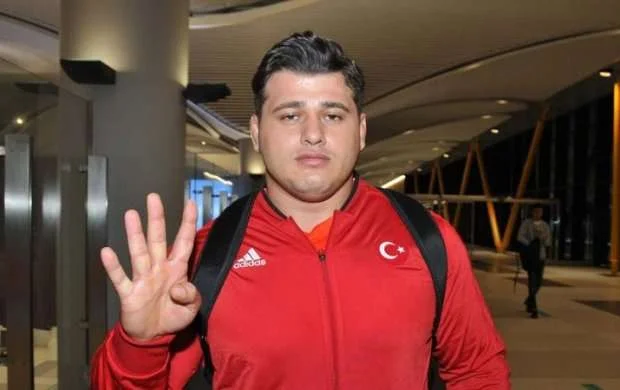 Rıza Kayaalp: "Azərbaycanlı güləşçilərdən faydalanırıq" 