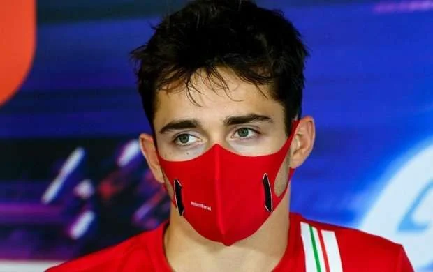 "Ferrari" pilotu koronavirusa yoluxdu 