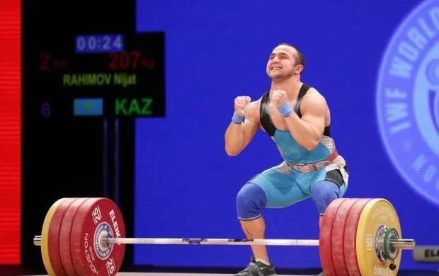 Nicat Rəhimovun atası: "Oğlumun analizini başqası dəyişib" 
