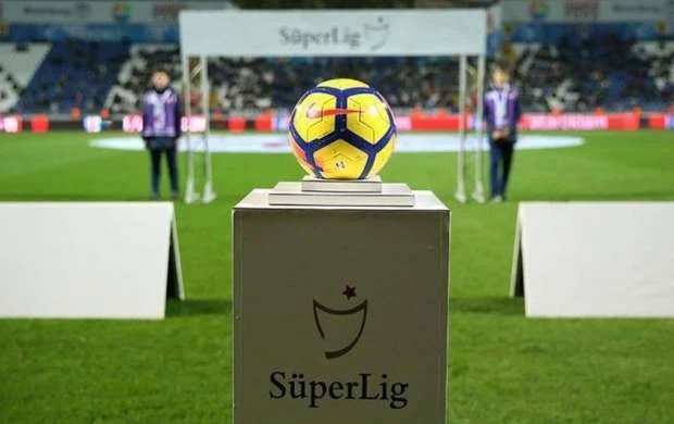 "Fənərbağça" - "Qalatasaray" derbisinin saatı açıqlandı 