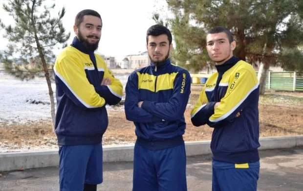 “Kəpəz” 3 futbolçu ilə anlaşdı 