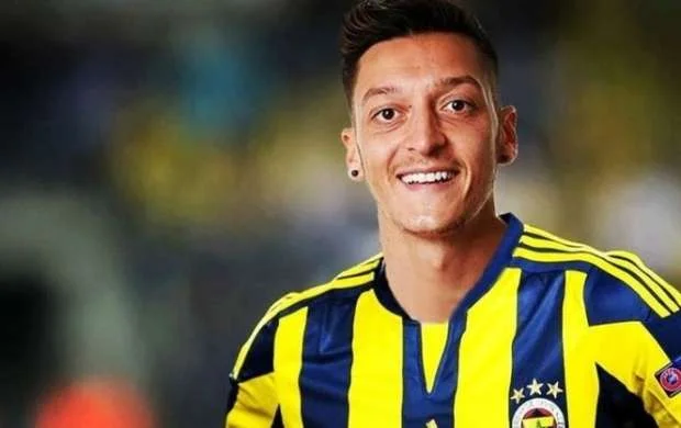 Mesut Özilin "Fənərbağça" ilə müqavilə imzalayacağı tarix açıqlandı 