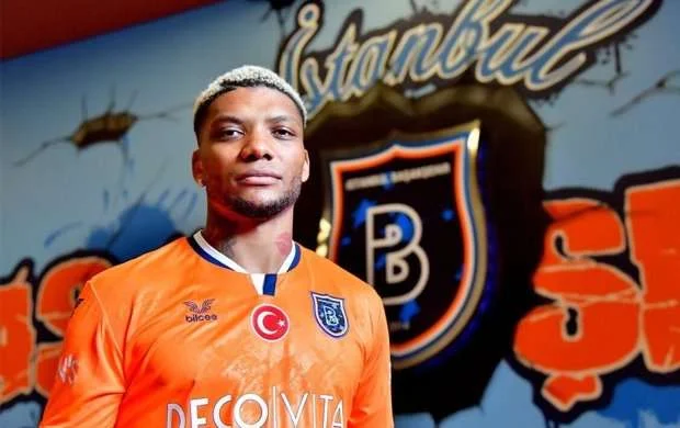 Fernandes "Başakşəhər"də - RƏSMİ 
