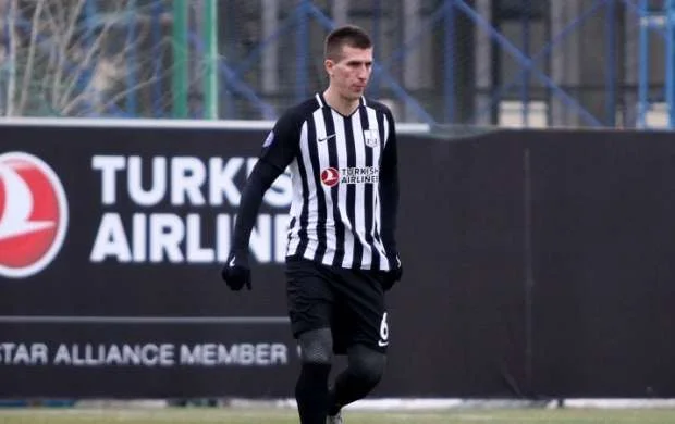 "Neftçi"nin legioneri: "Azarkeşsiz futbol çətin və darıxdırıcıdı" 