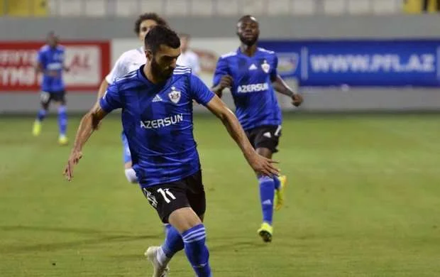Polşa klubu Mahir Emrelinin transferində israr edir 