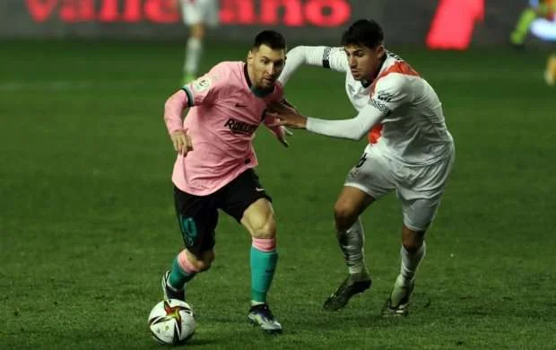 Messi yeni rekorda imza atdı 
