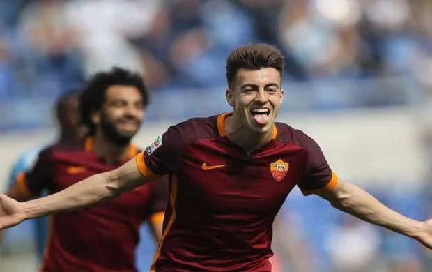 İtaliya millisinin futbolçusu "Roma"da 