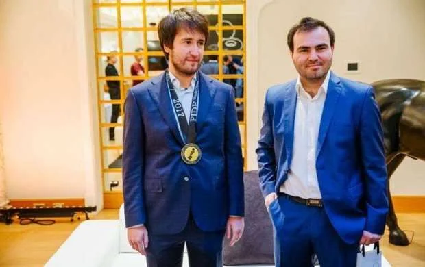 Şəhriyar Məmmədyarov gerilədi, Teymur Rəcəbov isə... 