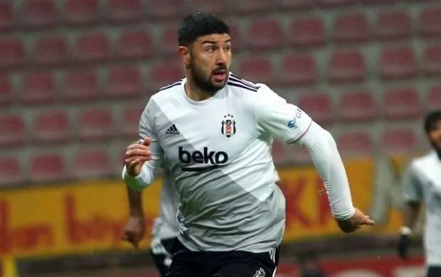 "Beşiktaş" hücumçusunu İtaliya klubuna verdi 