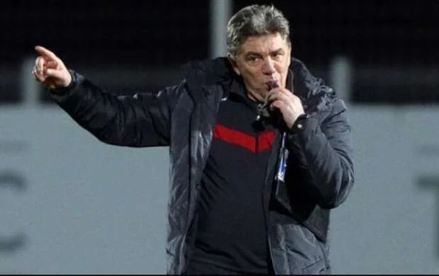 “Ahmed Ahmedov sürətli futbolçu deyil, amma...” - Naci Şensoy 