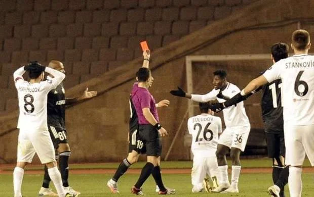 AFFA "Qarabağ"ın 1, "Neftçi"nin 3 futbolçusunu cəzalandırdı 