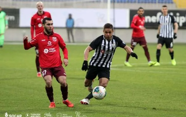 "Neftçi"nin sabiq futbolçusu: "Azərbaycanda şərtlər çox gözəldir" 