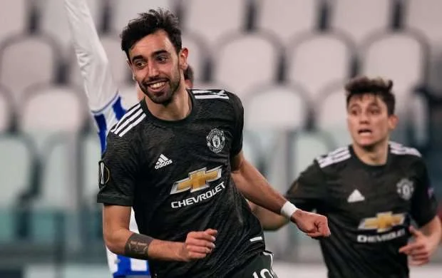 Dubl etdi, Avropa Liqasında ən yaxşı seçildi 