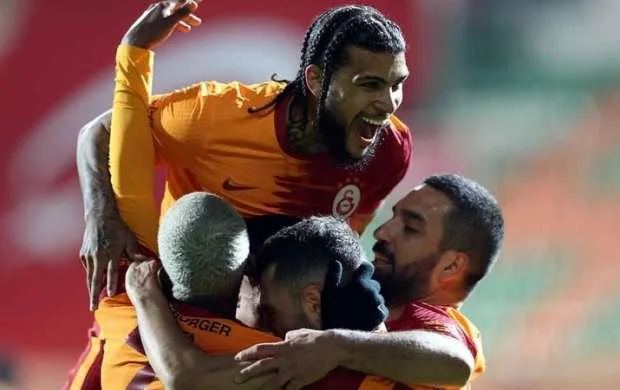 "Qalatasaray"dan ardıcıl 7-ci qələbə - VİDEO 