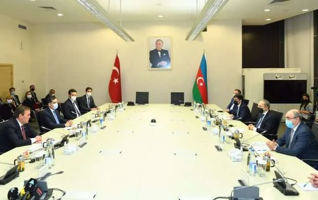 Azərbaycanda mərc oyunlarının idarəetməsi Türkiyə şirkətinə verildi - FOTOLAR 