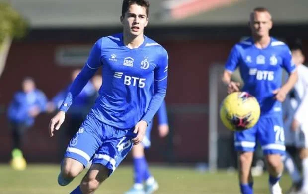 Rusiya futbolunun tarixinə düşən 17 yaşlı erməni - Hamı ondan danışır 
