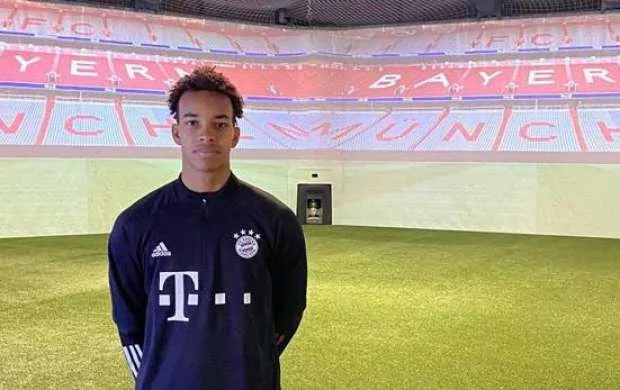 "Bavariya" 17 yaşlı futbolçu transfer etdi - RƏSMİ 