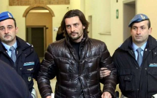 İtaliya millisinin sabiq futbolçusu azadlıqdan məhrum edildi 