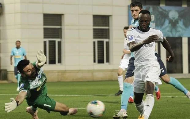 "Qarabağ" "Neftçi"ni uzaqlaşmağa qoymadı 