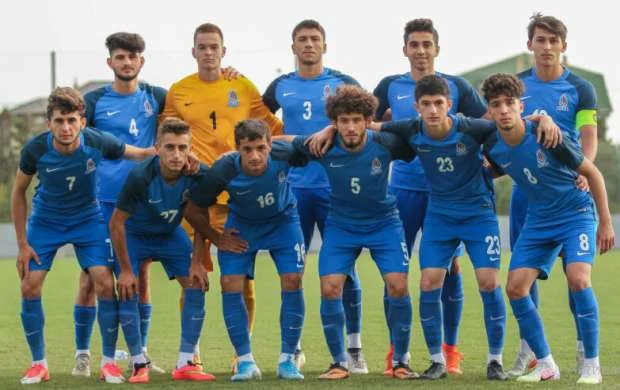 Türkiyə klubunun futbolçusu millimizə çağırıldı 