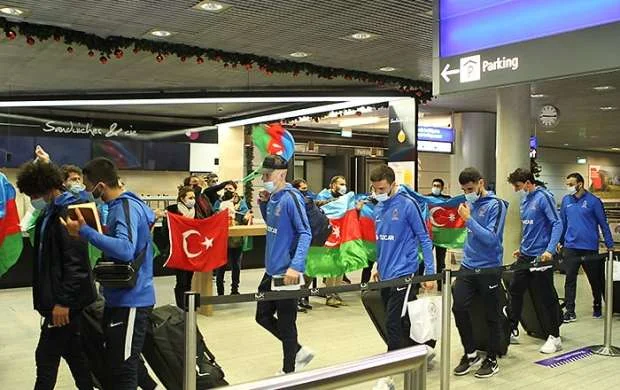 De Byazidən millinin futbolçularına qadağa 