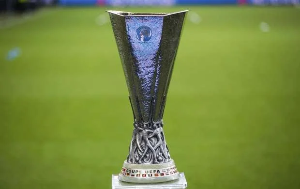 AL: "Dinamo" inanılmazı bacardı, "Milan" dayandı 