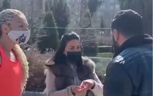 Bakıda inanılmaz olay: Kişi idmanla məşğul olan qadınlardan görün nə tələb etdi! - VİDEO 