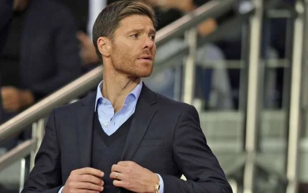 Xabi Alonso ilə yeni müqavilə imzalandı 
