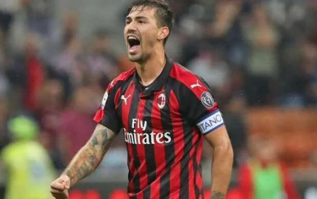 "Barsa" da "Milan"ın kapitanına elçi düşüb, "Yuventus" da 