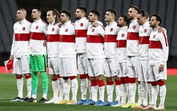 Türkiyə millisində mükafat qalmaqalı - Verilən məbləğ narazılığa səbəb oldu 