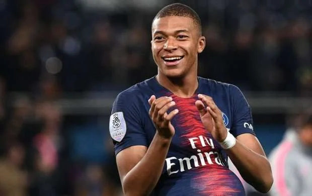Mbappe ÇL-də rekorda imza atdı 