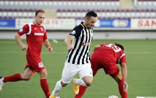 "Neftçi"dən darmadağın, "Qəbələ" uduzdu 