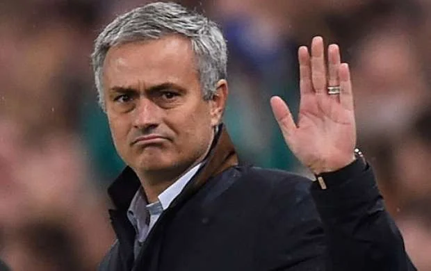 Mourinyu paytaxt klubu ilə 3 illik müqavilə imzaladı - RƏSMİ 