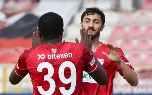 Araz Abdullayev "Boluspor"da dubl etdi 