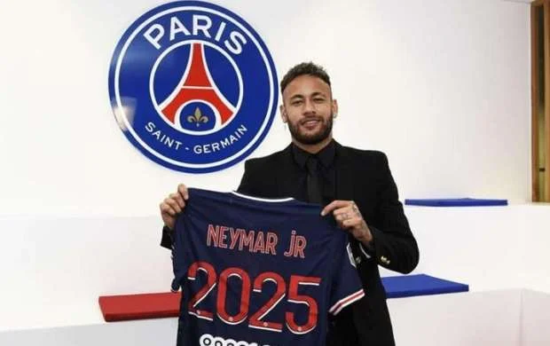 Neymar yeni müqavilə imzaladı - RƏSMİ 