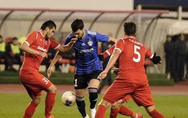 "Neftçi" və "Qarabağ"ın oyunları eyni saatda 