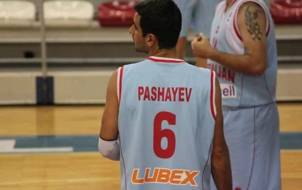 "Formaya düşmək çox çətin olur" - Azərbaycanlı basketbolçu 