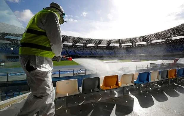 Bu ölkədə futbol turnirləri dayandırıldı 