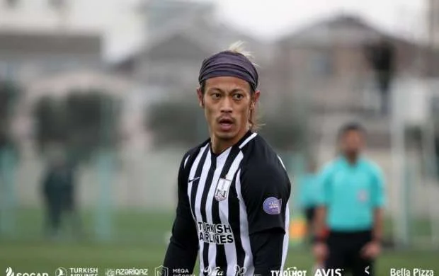 Keysuke Honda və Əhməd Əhmədov "Neftçi"dən ayrıldı - RƏSMİ 