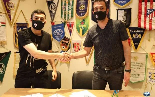 "Qarabağ" daha bir futbolçusu ilə müqaviləni yenilədi 