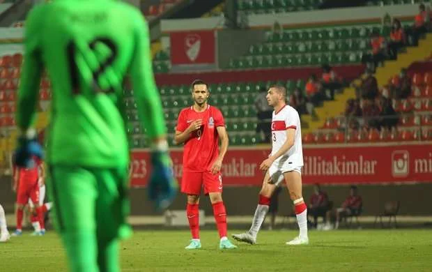 "Bu amil Belarus üçün üstünlük ola bilər" - Əli Qurbani 