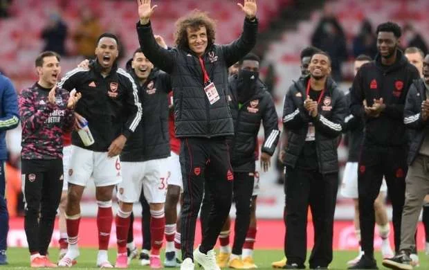 London "Arsenal"ı 4 futbolçusu ilə vidalaşdı 