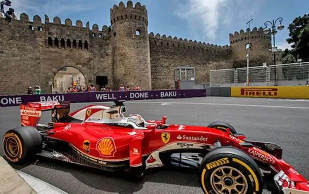 "Formula 1": Bakıdakı ilk sərbəst yürüşü Ferstappen qazandı 