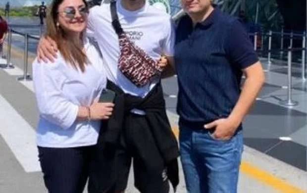 Mahir Emreli bu klubla müqavilə bağlamağa getdi - FOTO 